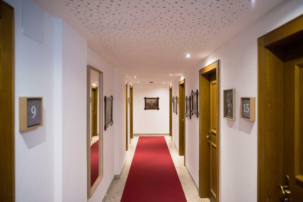 Pension Angelika Петной-ам-Арльберг Экстерьер фото