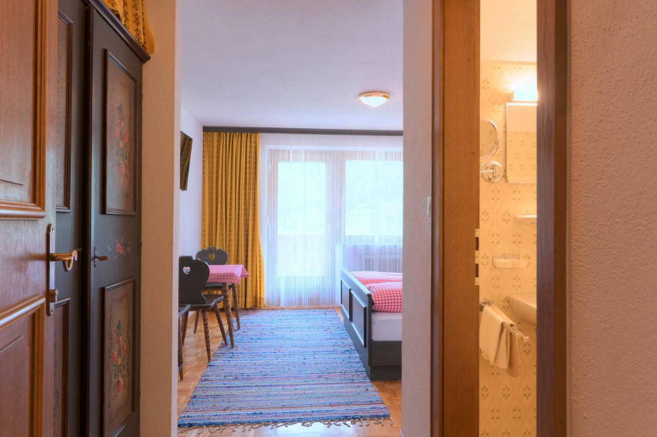 Pension Angelika Петной-ам-Арльберг Экстерьер фото